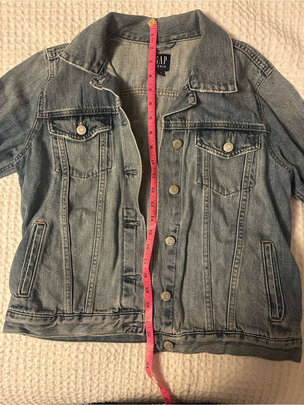 GAP Women’s Denim Jacket - Picture 7 of 7